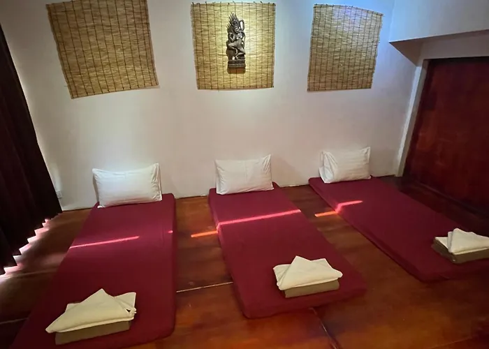 Rocky Cafe & Mini Hotel Siem Reap