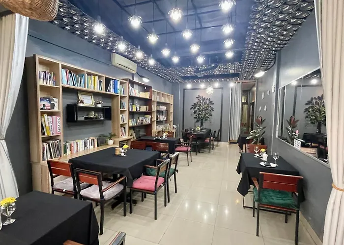 Rocky Cafe & Mini Hotel