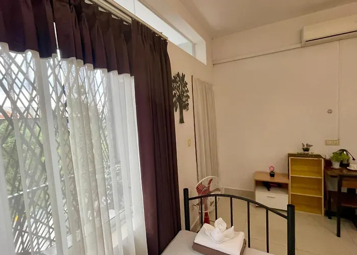 Hotel Rocky Cafe & Mini Siem Reap